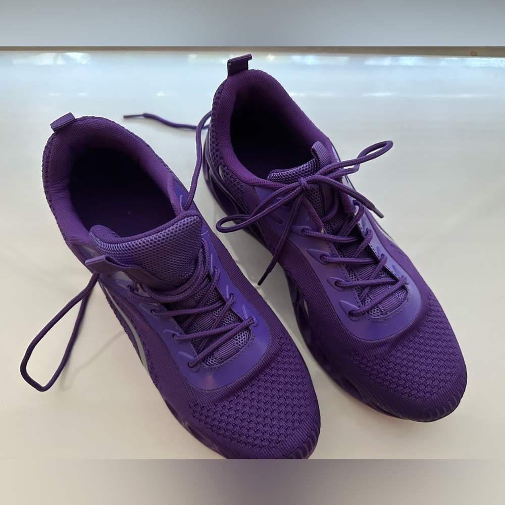 Exnovfc Softfeels Purple Sneakers - Size 10